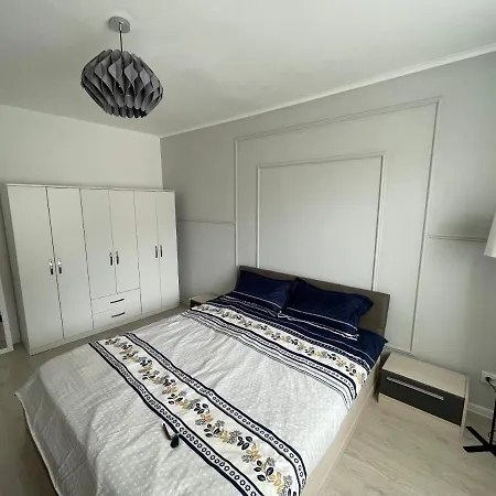 Regim Hotelier Lux 2 Decomandate *